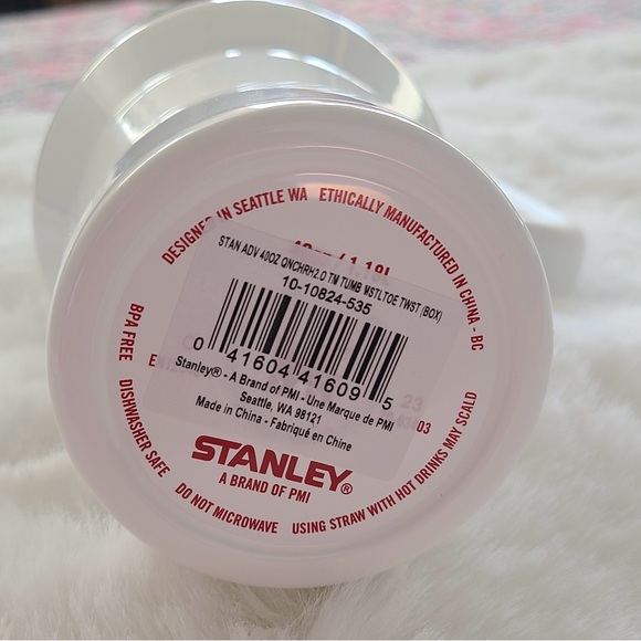 NWT New Stanley 40 Oz. Quencher H2.0 Tumbler TWISTED MISTLETOE - Picture 8 of 9